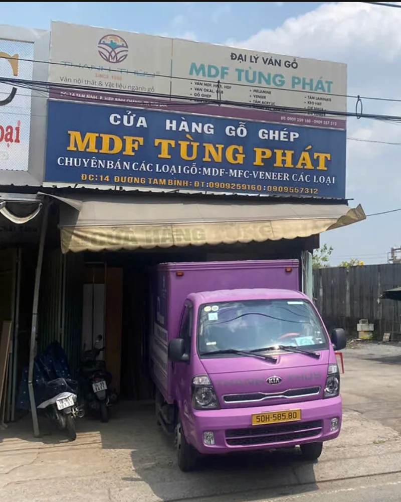 Mặt tiền cửa hàng Tùng Phát tại 14 Tam Bình