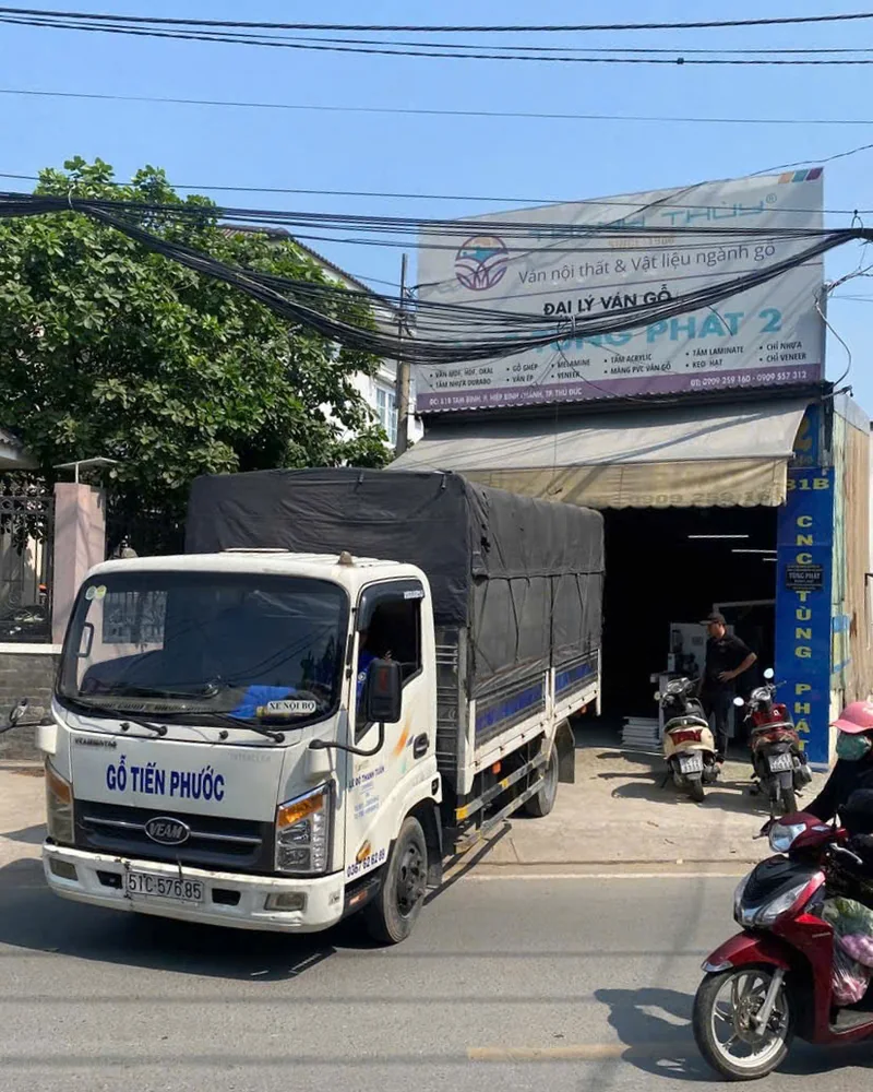Mặt tiền chi nhánh Tùng Phát tại 81B Tam Bình
